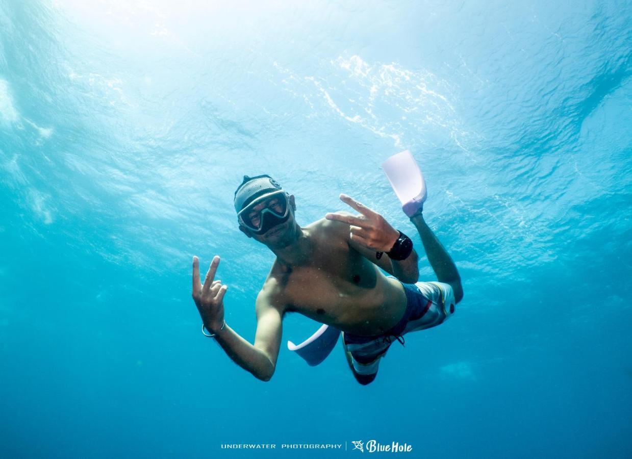 Bed and Breakfast 藍洞潛水blue Hole Dive Center Heng-ch'un Exterior foto